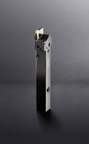 Horn optimised for Swiss-type lathes